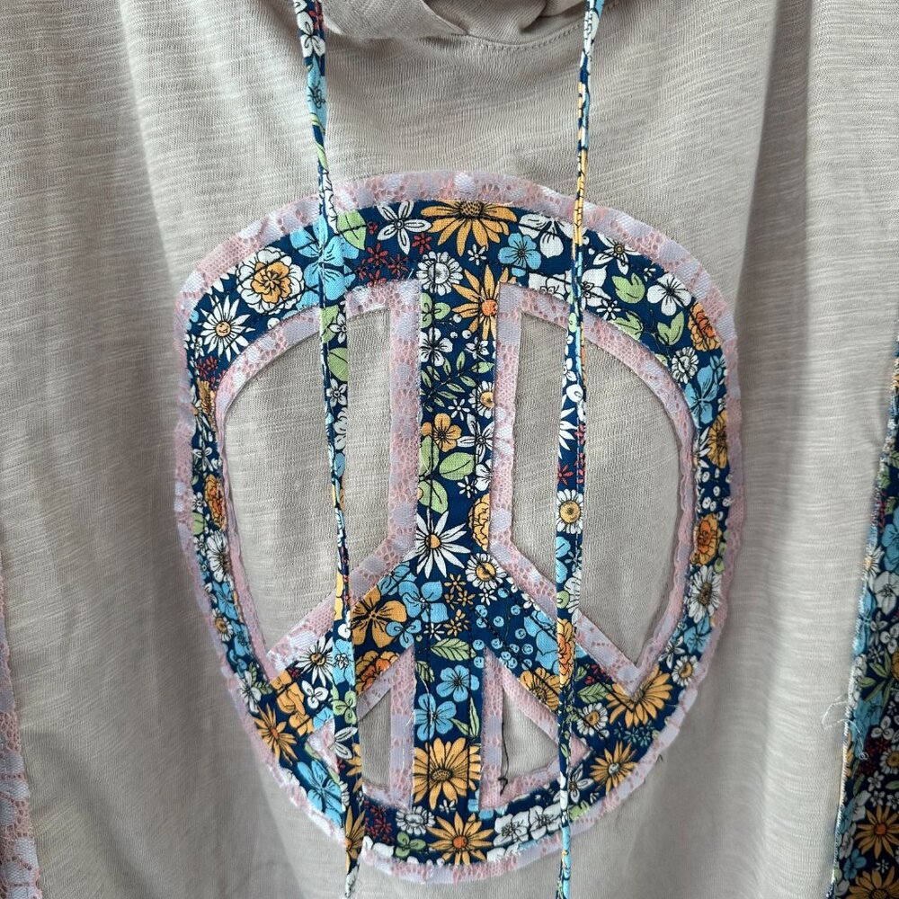 POL Floral Peace Sign Blouse - Pink and Blue - Picture 8 of 13